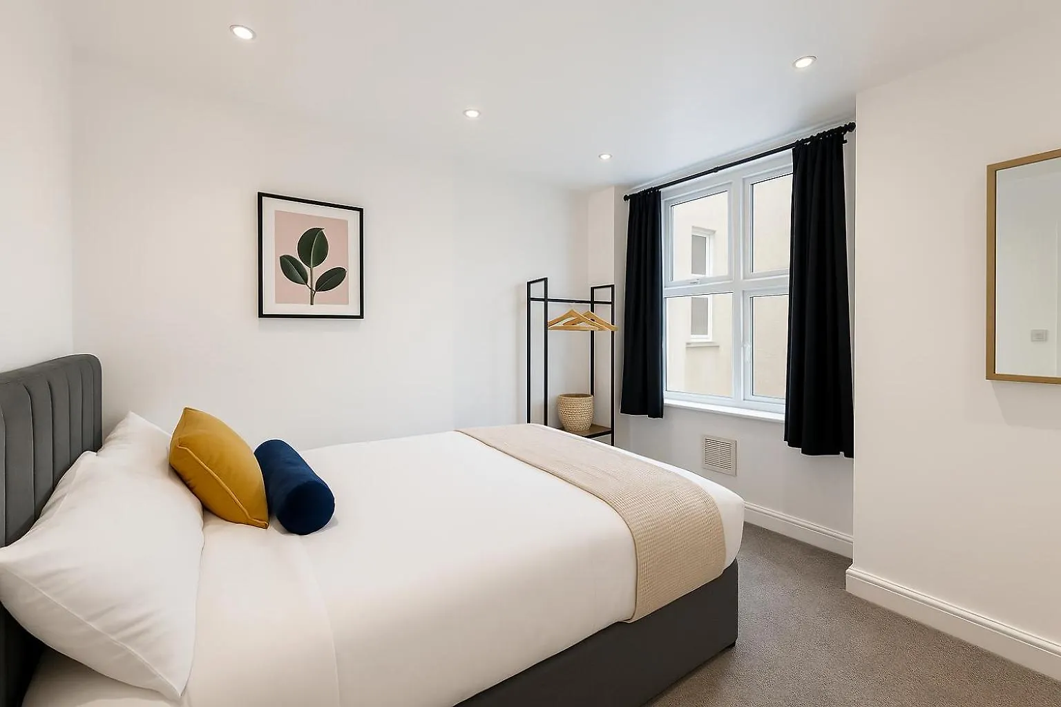 Stylish Modern Apartment For Up To 4 Nr Citycentre Cardiff 0*,